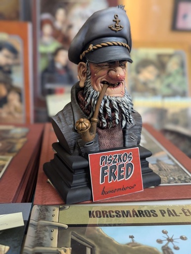 Piszkos Fred kézzel festett mellszobor